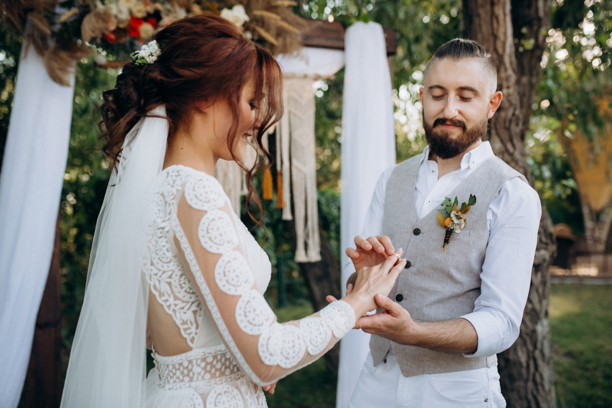 trouwen_in_de_gemeente_Roosendaal_trouwambtenaar