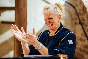 1_agnes_trouwt_trouwambtenaar